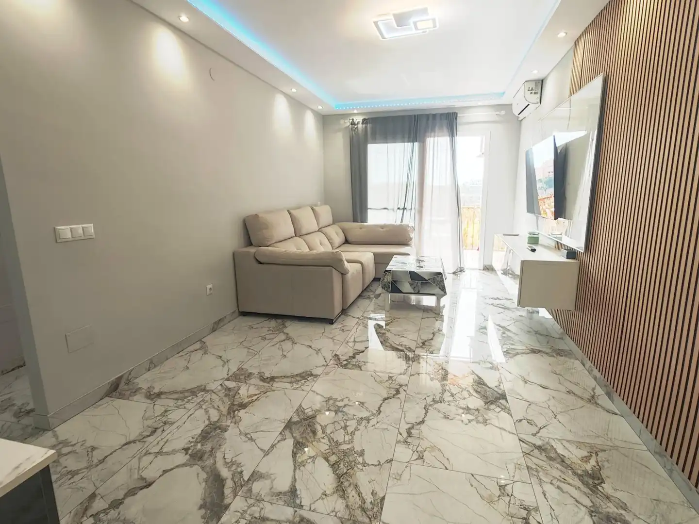 Living room of Ground floor for rent in Mijas  with Air Conditioner, Private garden and Terrace