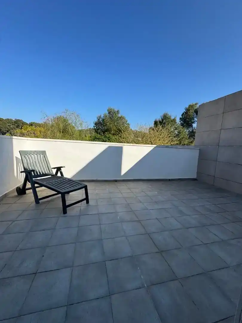Terrassa de Pis de lloguer en Chiva amb Aire condicionat, Jardí privat i Parquet