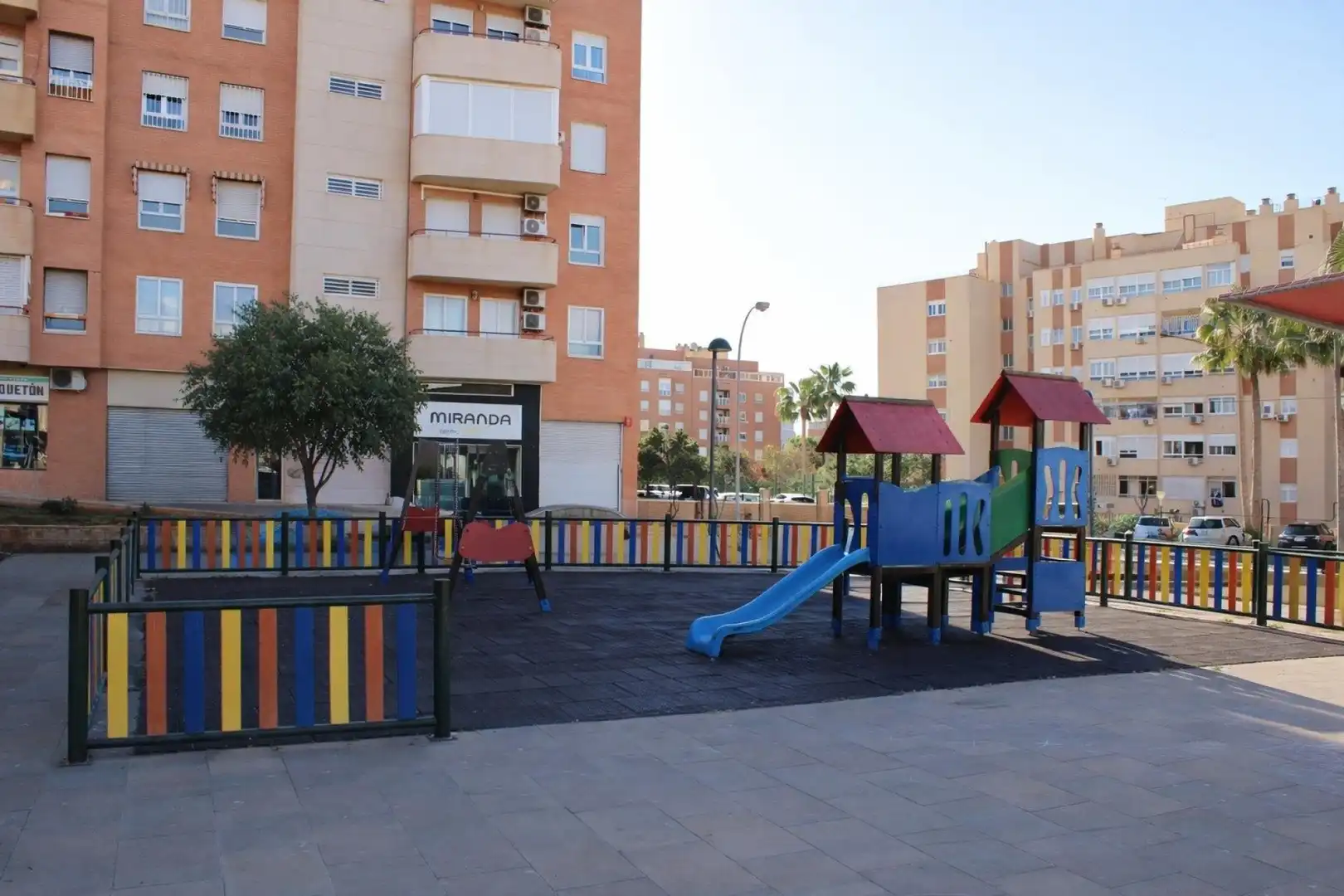 Vista exterior de Piso en venta en Almería