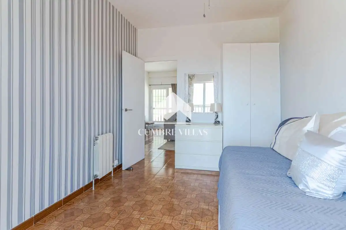 Dormitori de Casa o xalet en venda en Lújar amb Jardí privat, Terrassa i Internet