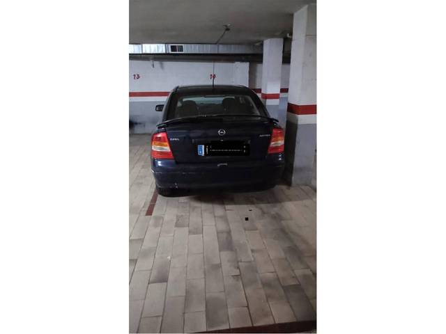 Garaje en Venta en Placeta en La Roca del Vallès