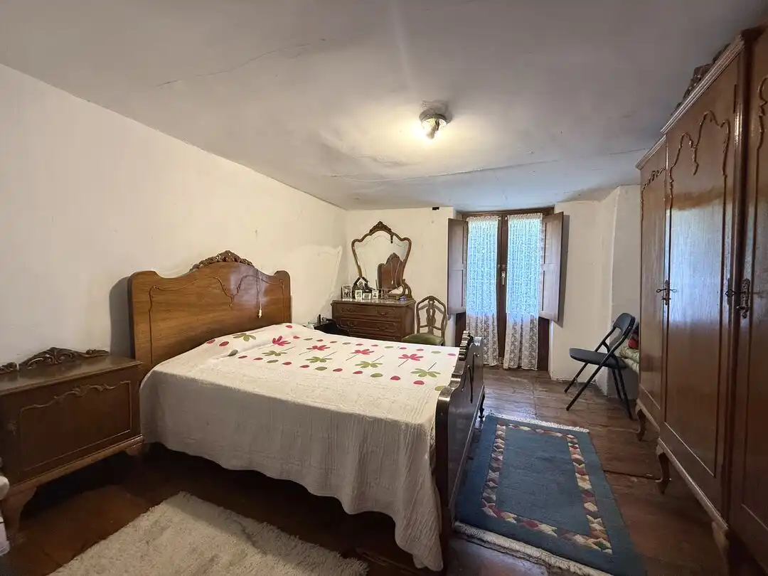 Schlafzimmer von Country house zum Verkauf in Arakaldo mit Abstellraum