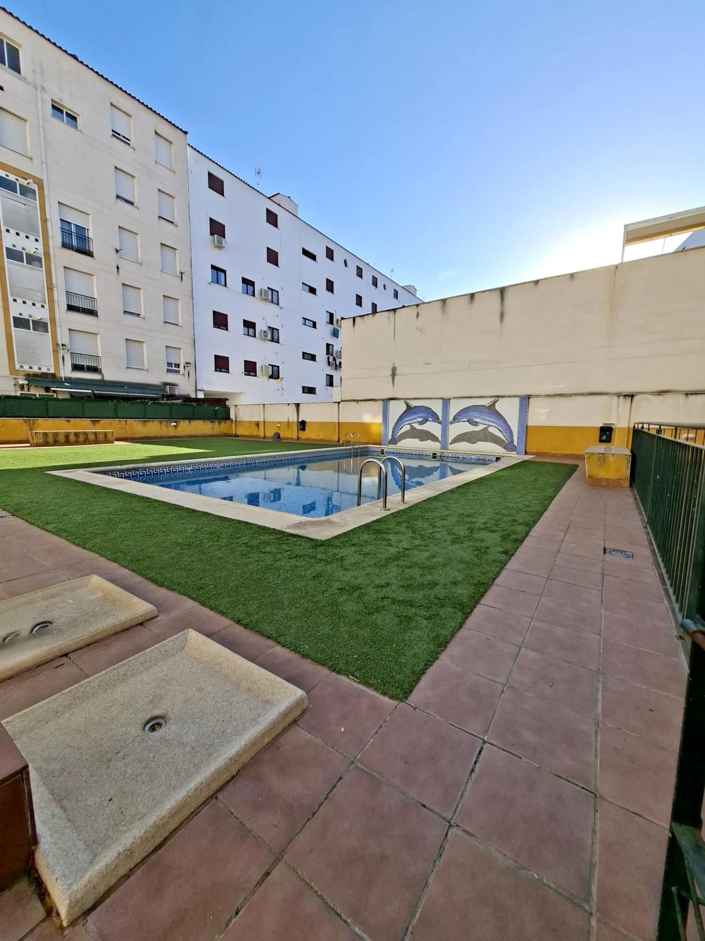 Swimming pool of Apartment for sale in Badajoz Capital  with Air Conditioner, Heating and Community pool
