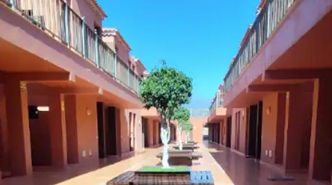 Foto 3 de Piso en venta en Calle Boreas, 66, Costa del Silencio, Arona