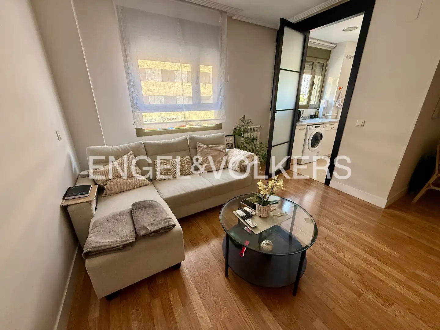 Vista exterior de Piso de alquiler en Madrid con Calefacción, Parquet y Piscina