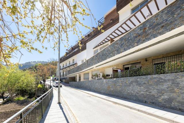 Piso en Venta en Monachil pueblo