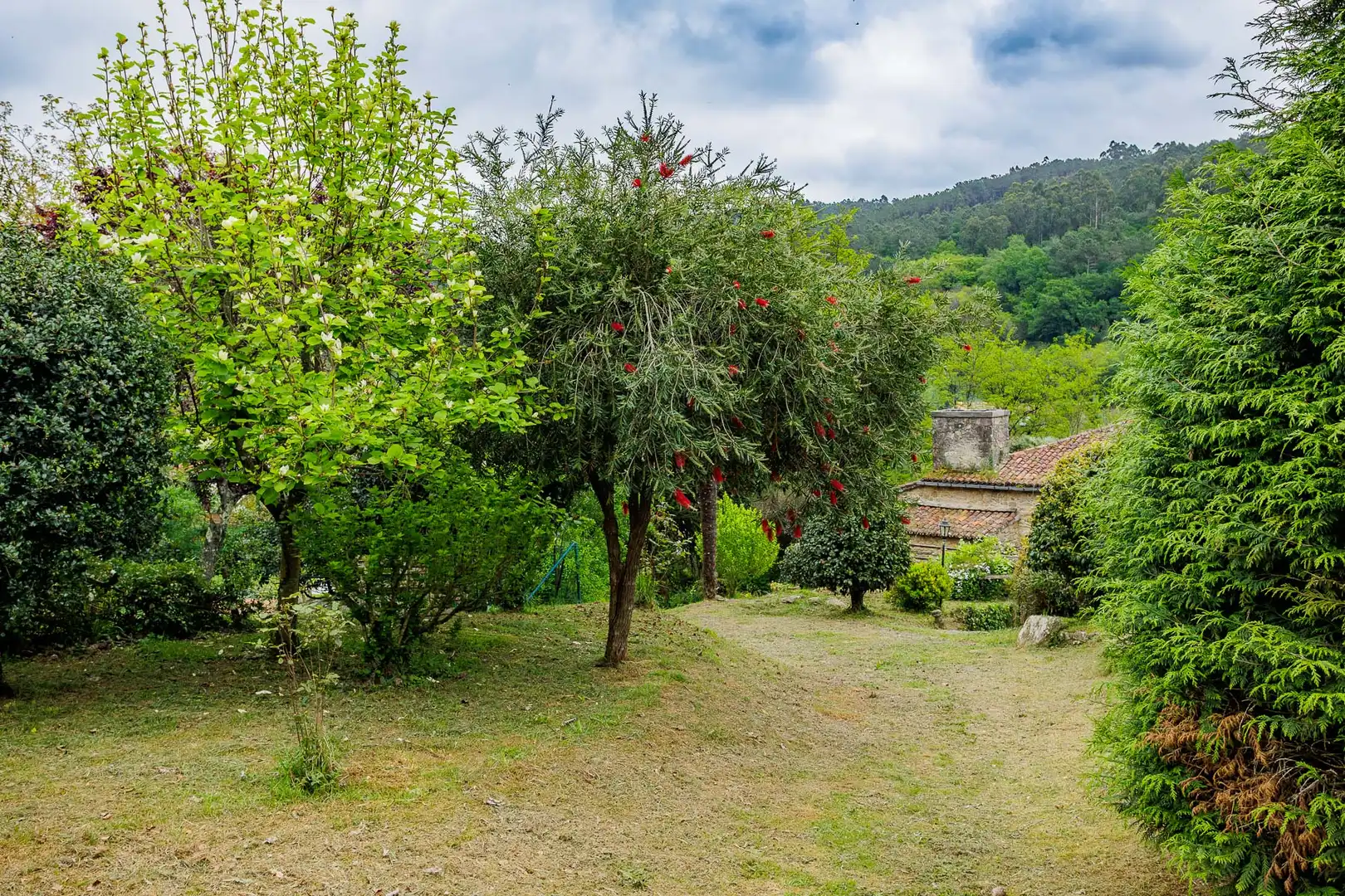 Jardí de Finca rústica en venda en Vedra amb Moblat