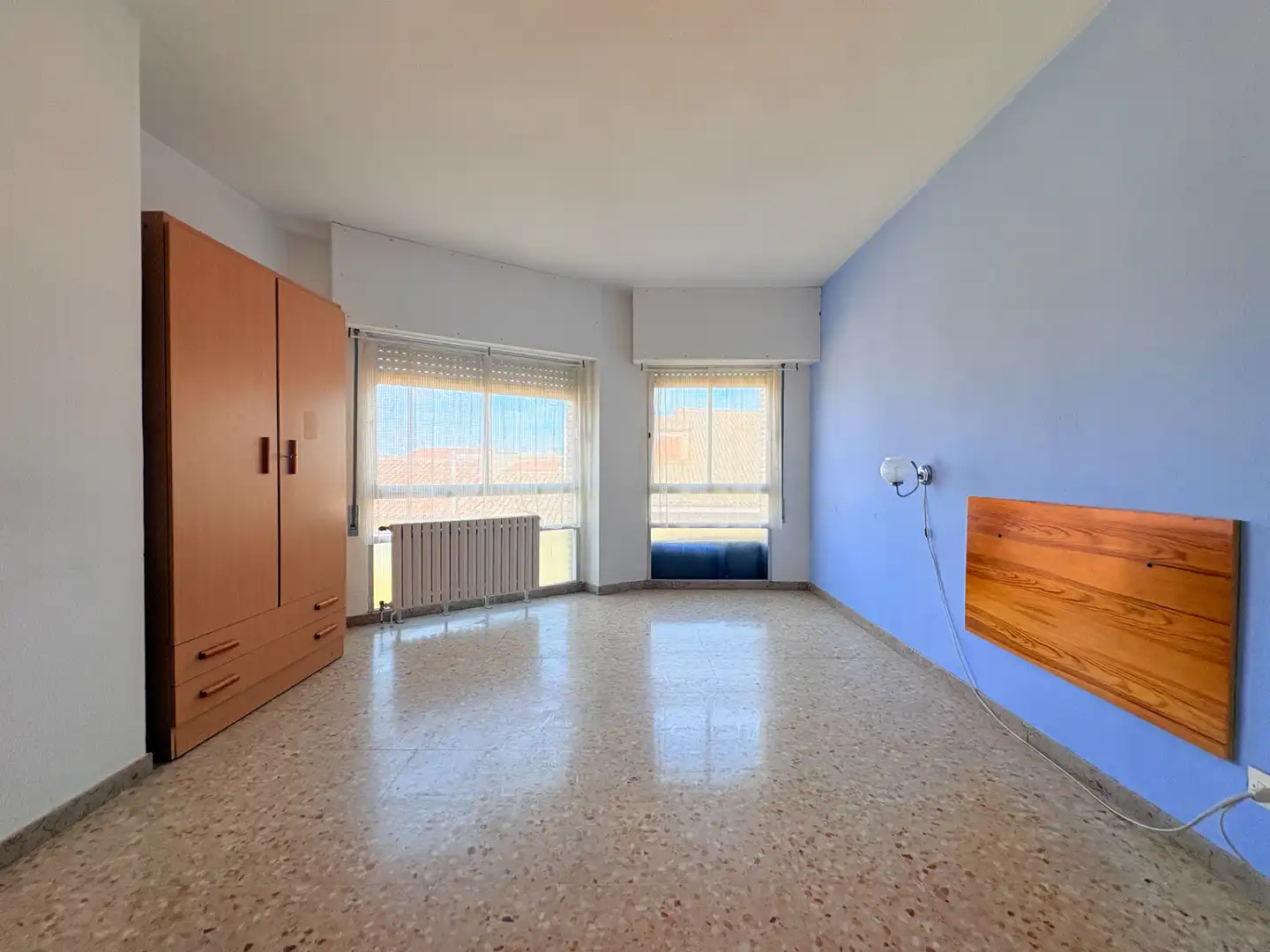 Habitación de Piso en venta en Zuera con Calefacción