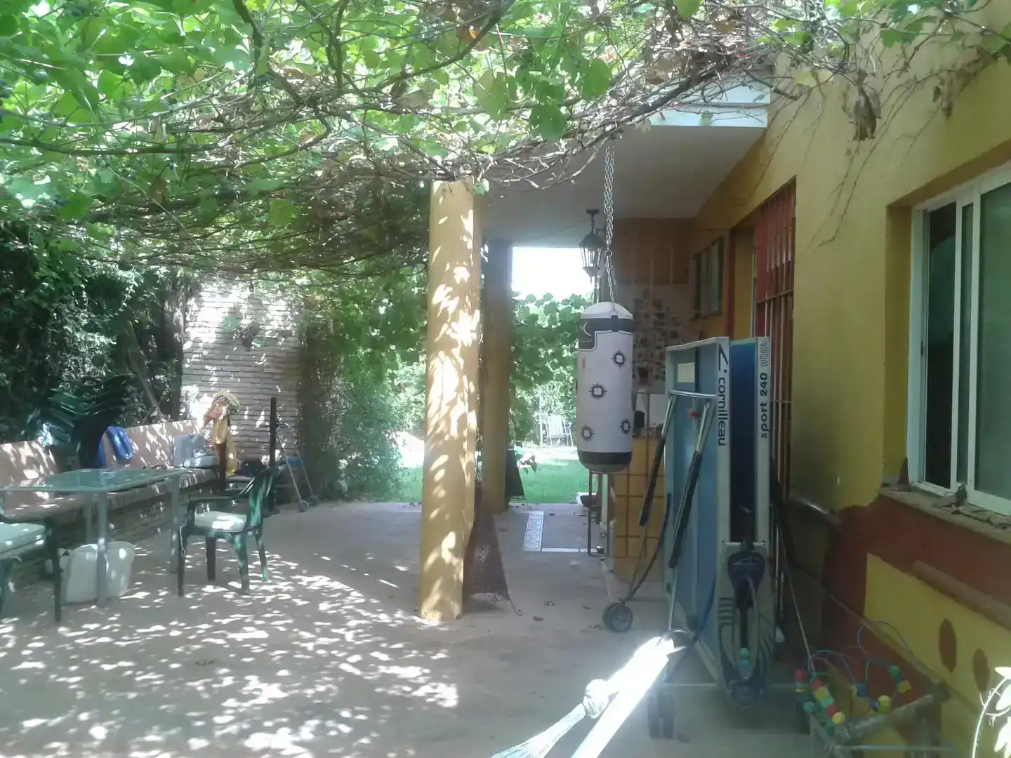 Jardí de Casa o xalet de lloguer en Espartinas amb Piscina i Balcó
