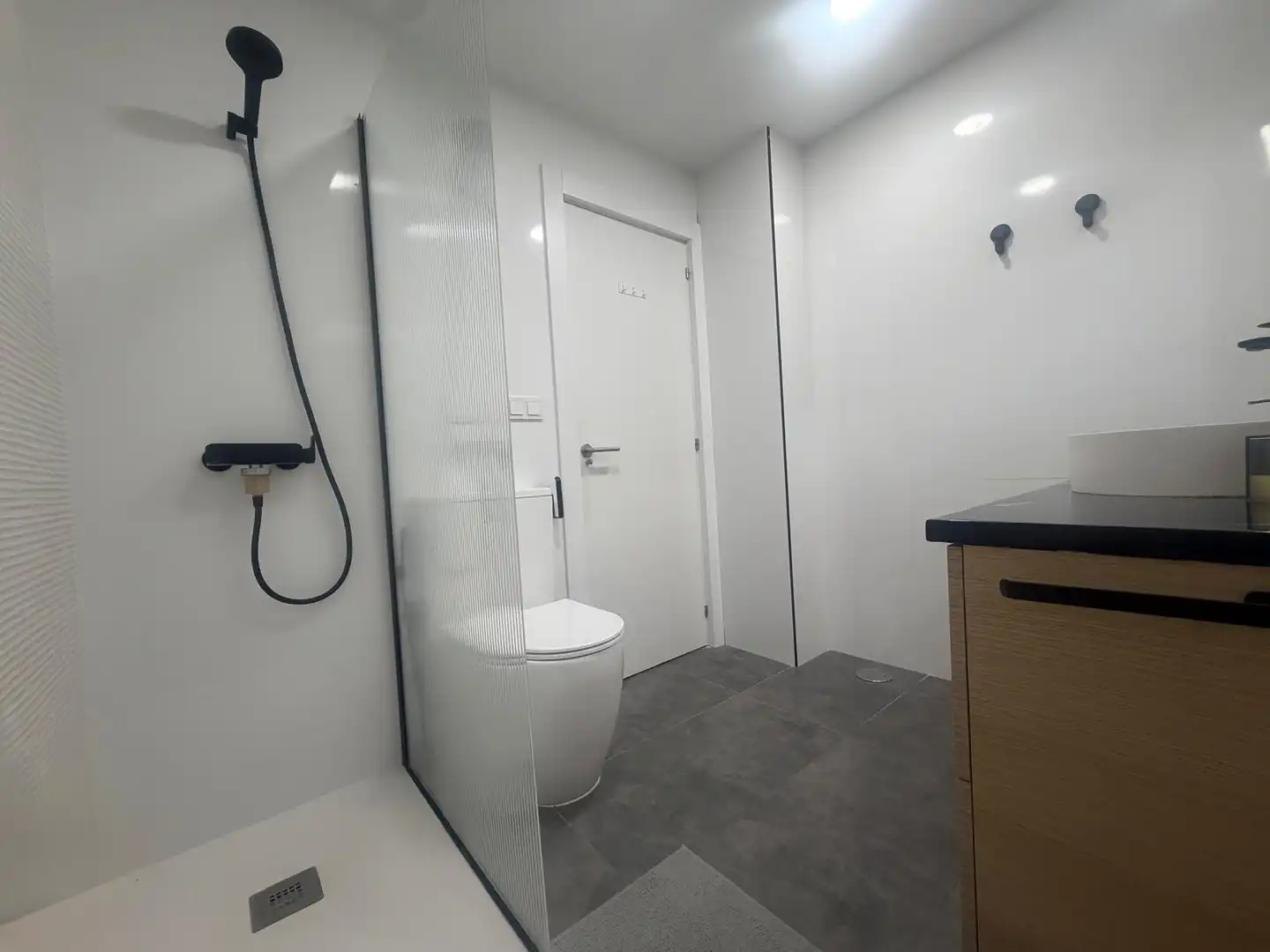 Badezimmer von Erdgeschoss zum Verkauf in Alicante / Alacant mit Möbliert