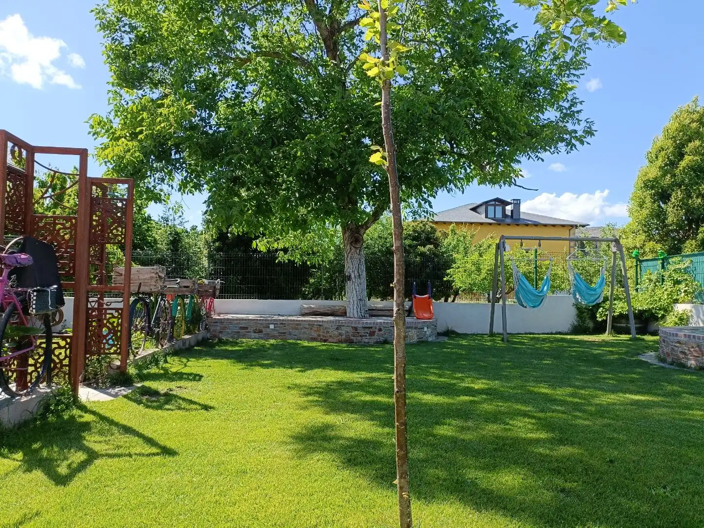 Garden of Houses for sale in Camponaraya, León