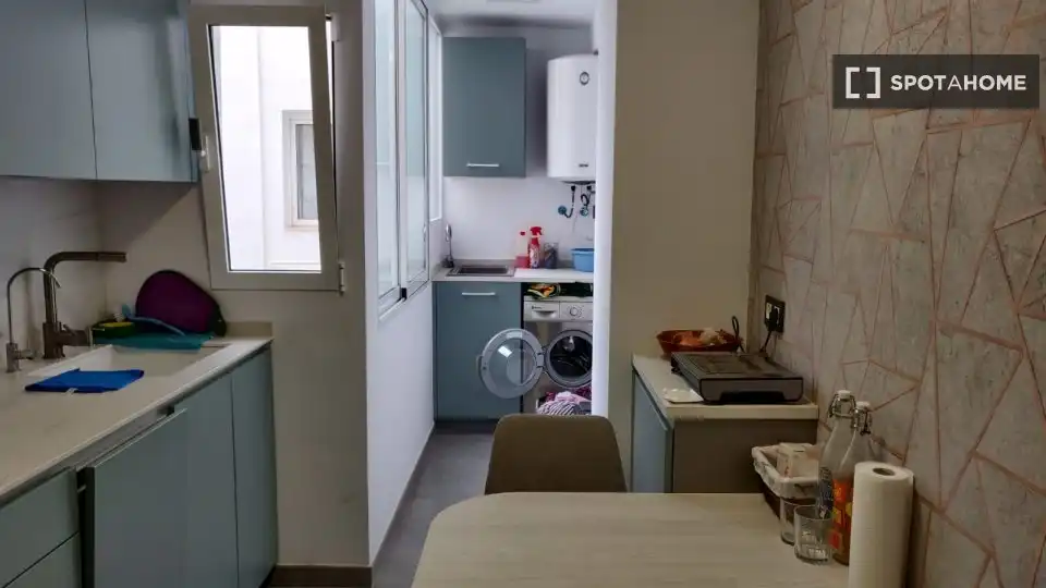Appartamento con terrazza in affitto a Algirós