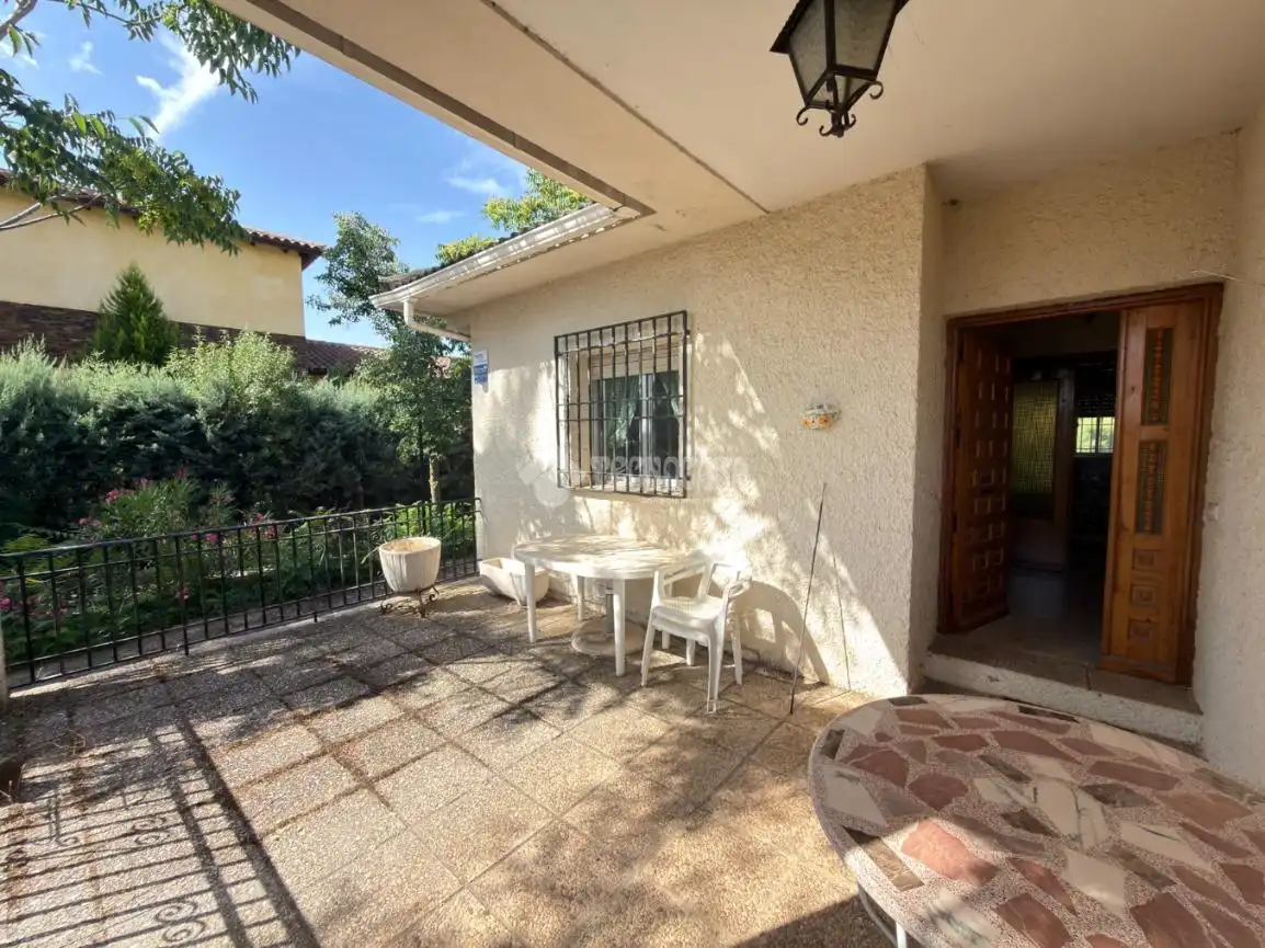 Terrassa de Casa o xalet en venda en Nambroca amb Calefacció