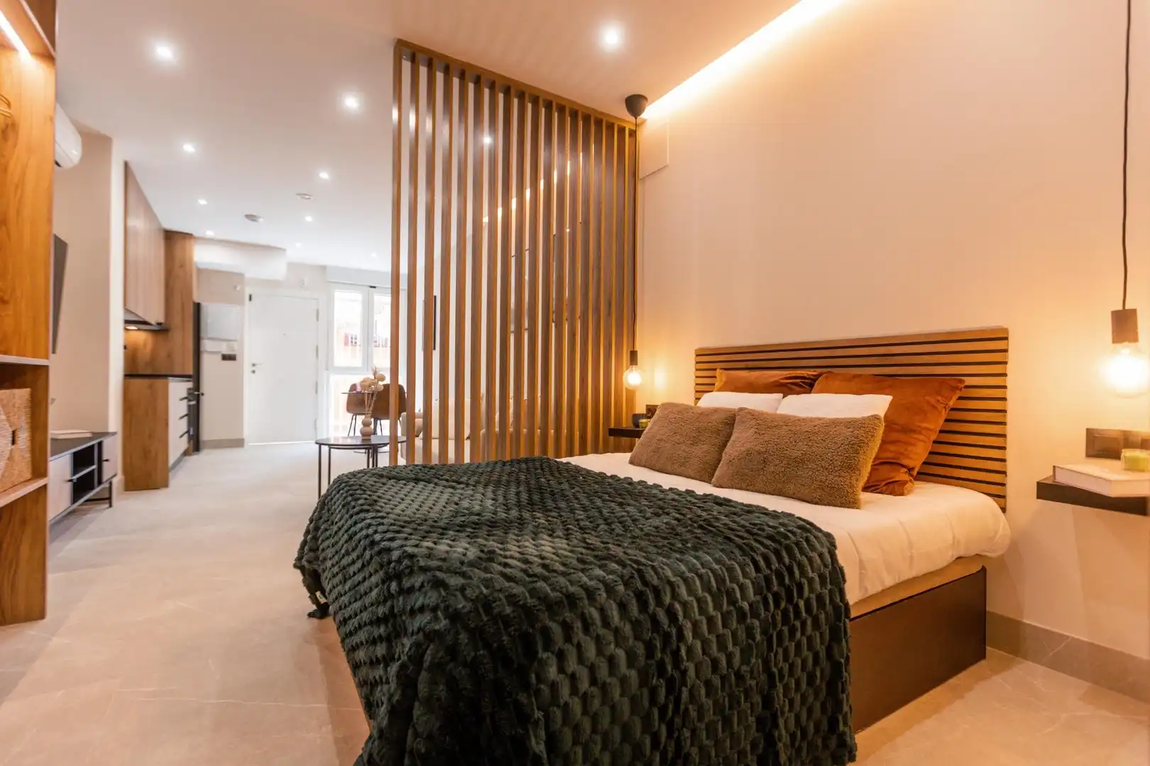 Bedroom of Study for sale in Granada  with Air Conditioner, Heating and Furnished