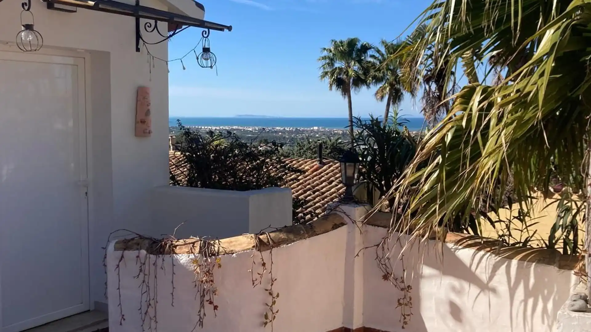Vista exterior de Casa o chalet en venta en Dénia con Aire acondicionado, Calefacción y Jardín privado