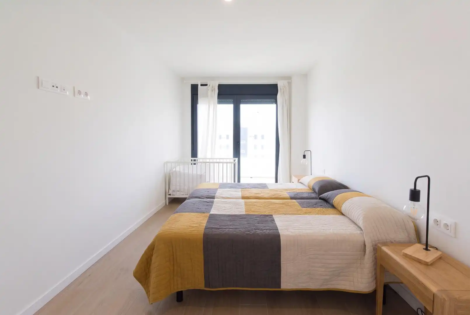 Habitación de Apartamento en venta en Castellón de la Plana / Castelló de la Plana con Aire acondicionado, Terraza y Trastero
