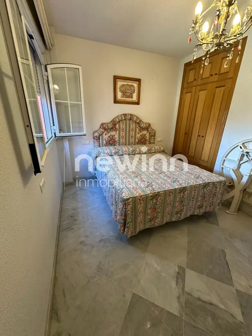 Schlafzimmer von Wohnung zum Verkauf in Marbella mit Klimaanlage, Heizung und Privatgarten