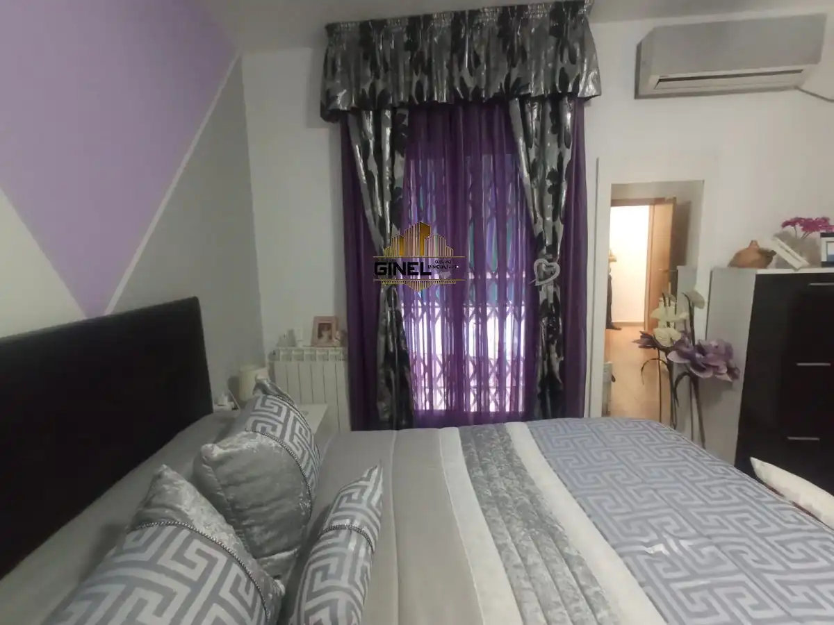 Habitación de Casa o chalet de alquiler con opción a compra en Jaén con Aire acondicionado, Calefacción y Terraza