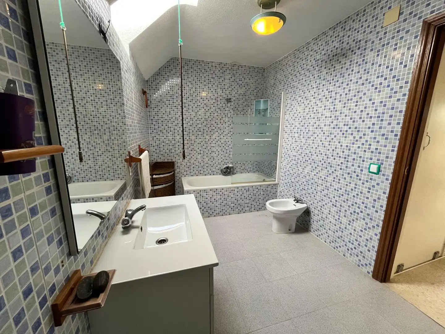 Baño de Casa adosada en venta en Ciudad Real con Aire acondicionado, Calefacción y Terraza