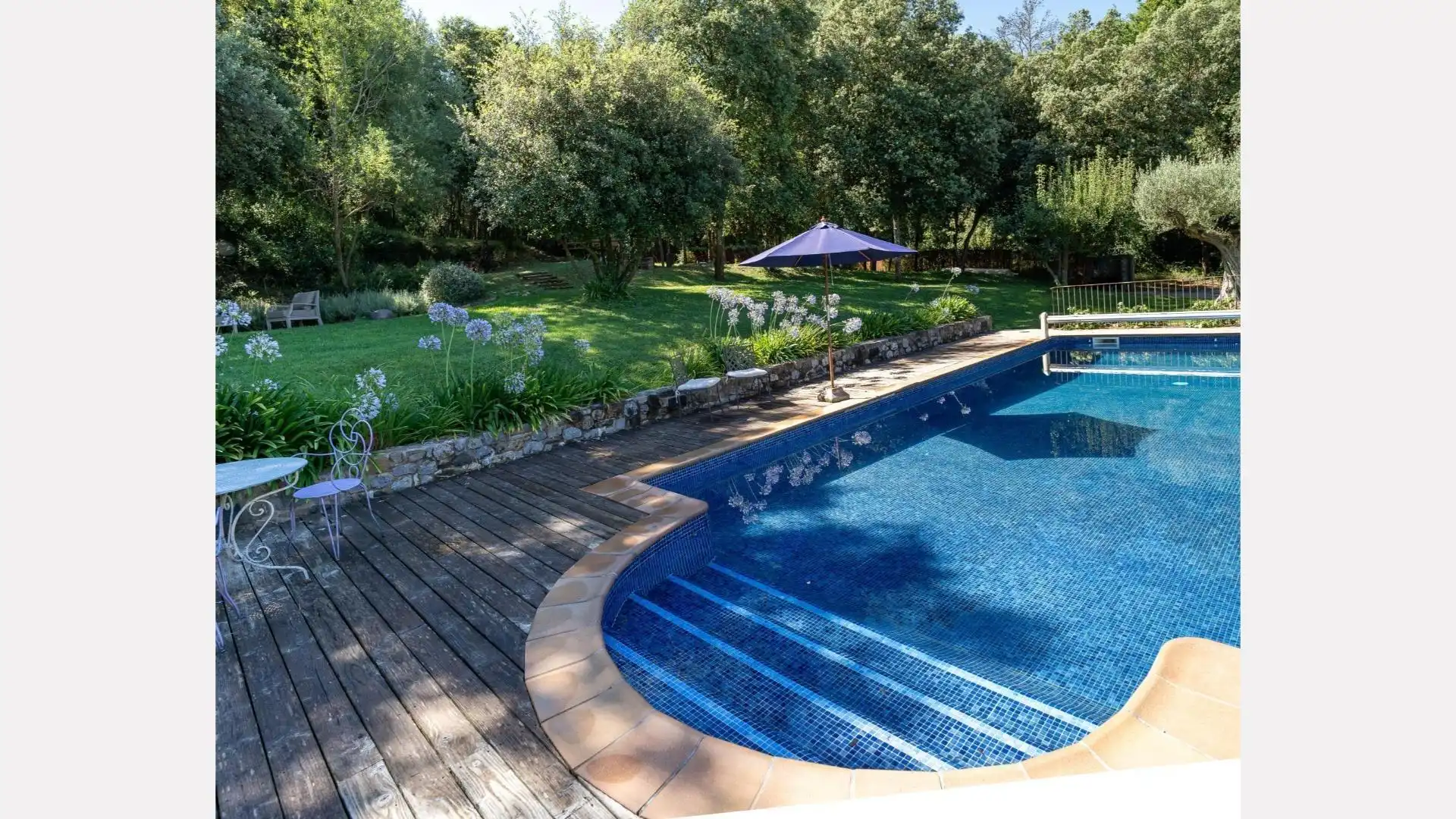 Piscina de Finca rústica en venta en Esponellà con Aire acondicionado, Calefacción y Jardín privado
