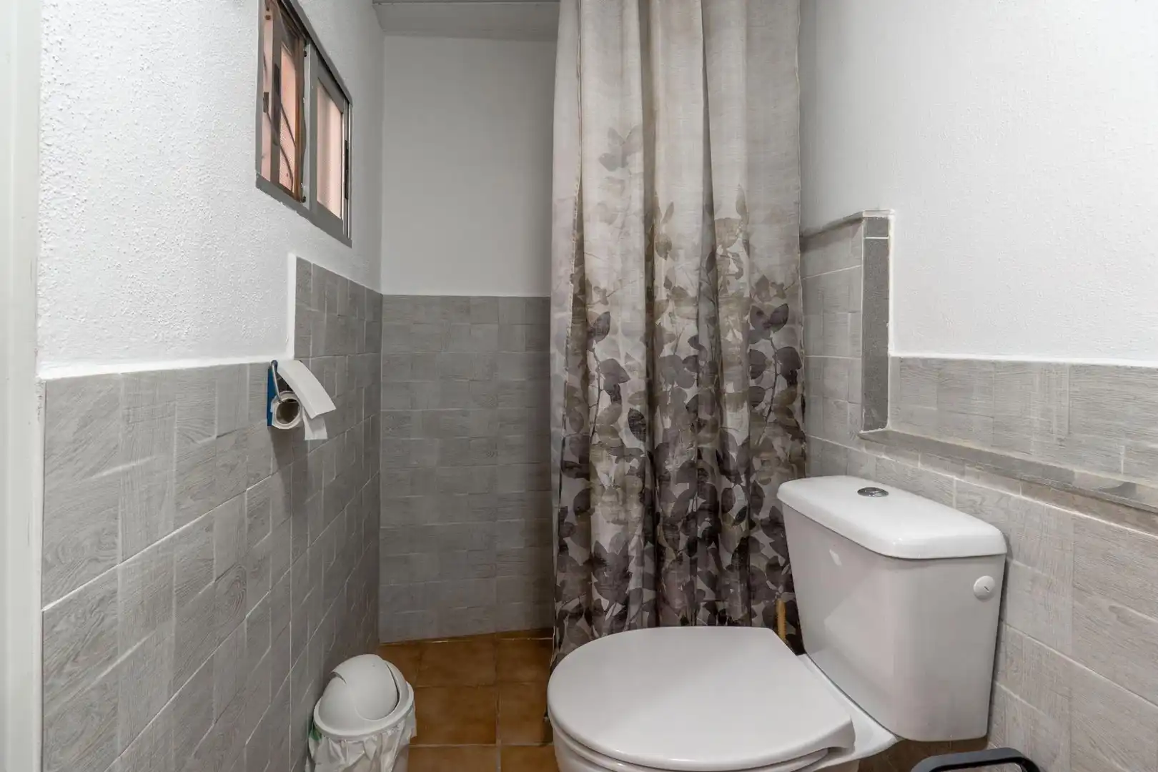 Bany de Casa o xalet en venda en Ogíjares