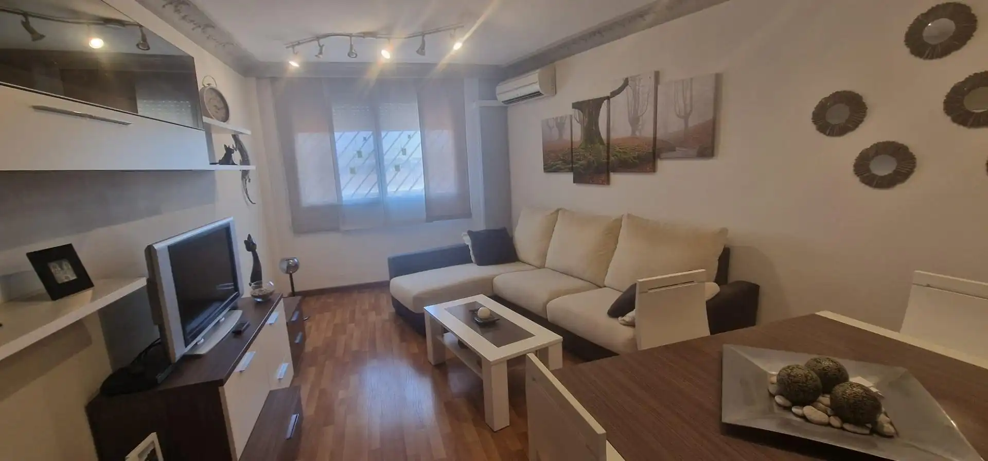 Wohnzimmer von Erdgeschoss zum Verkauf in Xirivella mit Klimaanlage, Terrasse und Abstellraum
