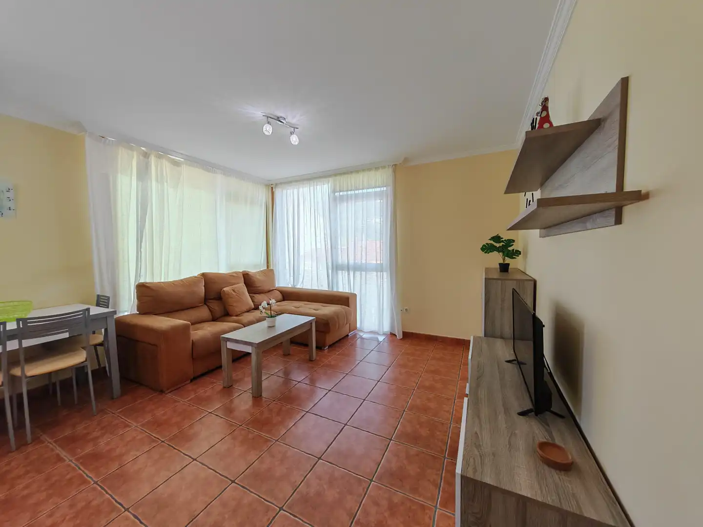 Sala de estar de Apartamento de alquiler en Fisterra con Trastero, Amueblado y Horno