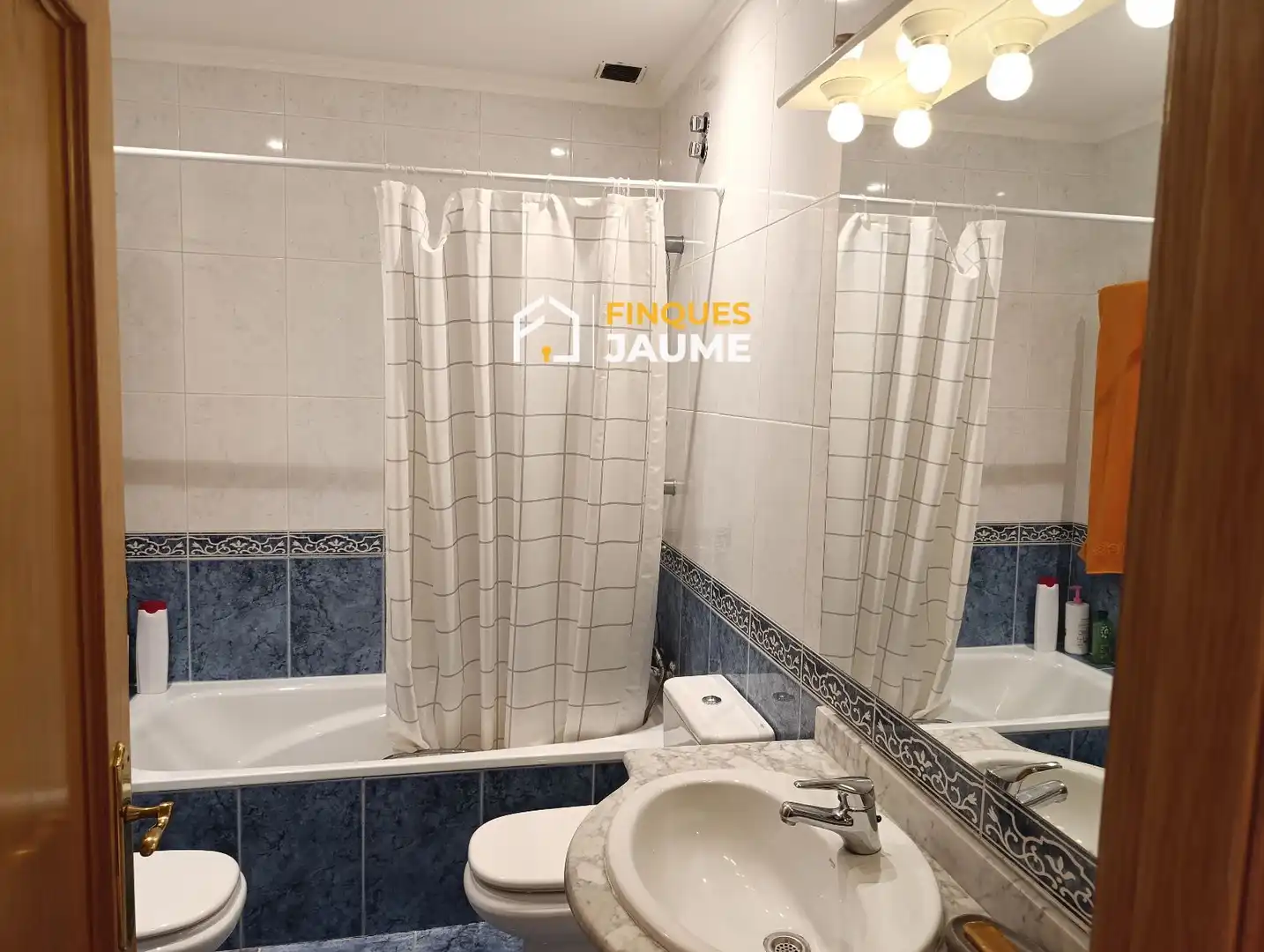 Baño de Casa adosada en venta en Torrefarrera con Aire acondicionado, Calefacción y Terraza