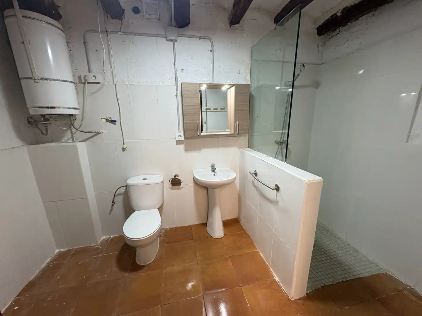 Baño de Casa o chalet de alquiler en Font-rubí con Aire acondicionado, Calefacción y Jardín privado