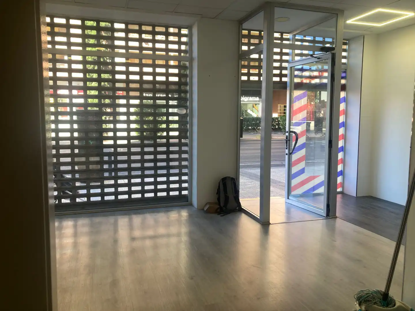 Büro zur Miete in Zaragoza mit Klimaanlage und Heizung