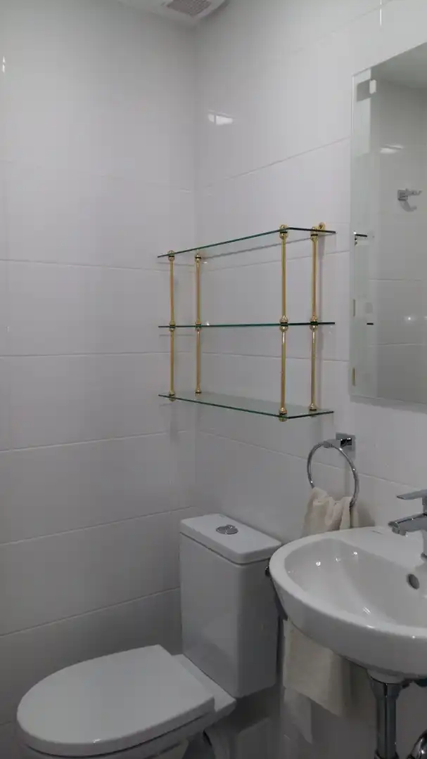 Bany de Pis de lloguer en Valencia amb Terrassa, Moblat i Balcó