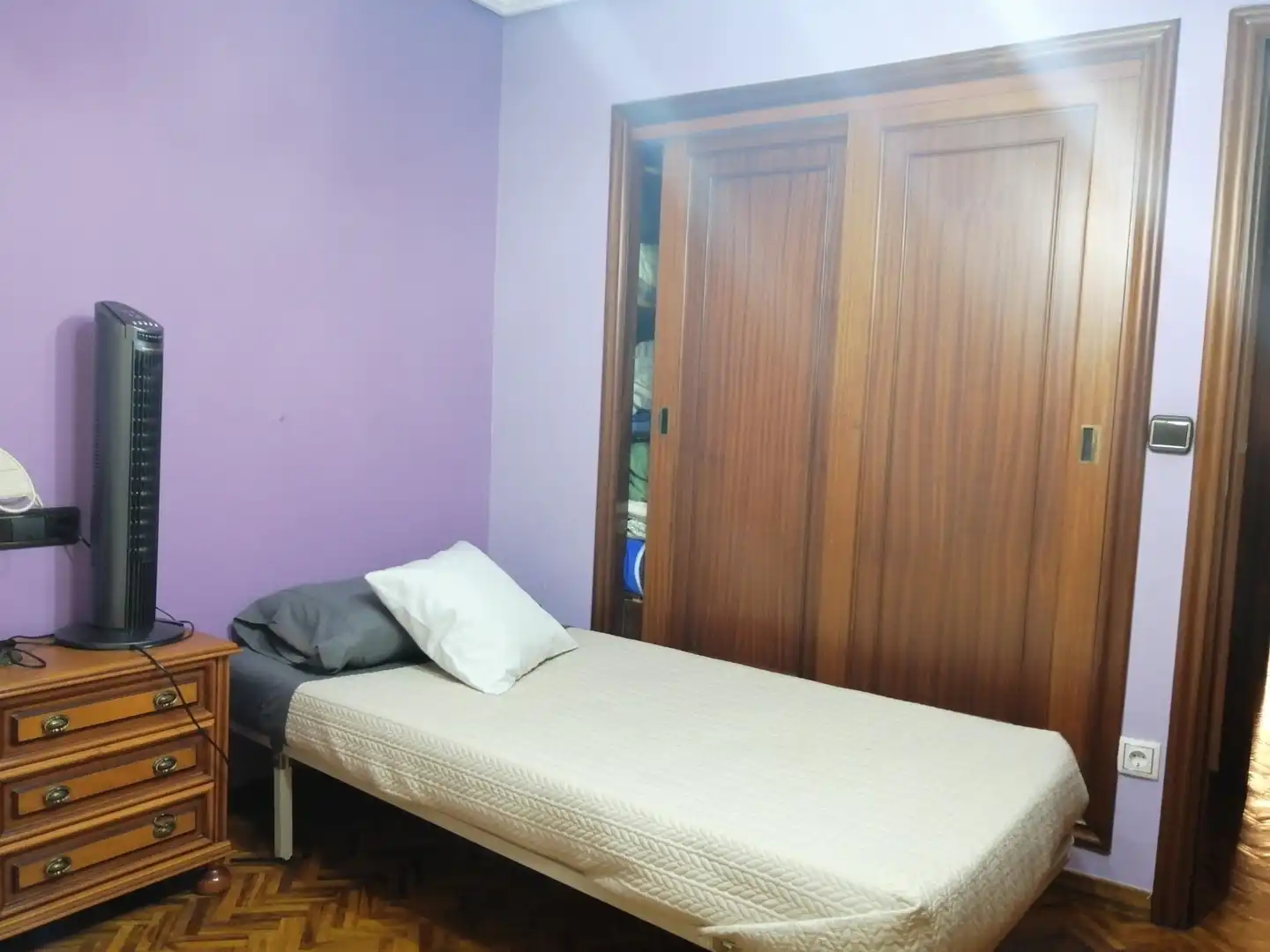 Bedroom of Flat for sale in Ourense Capital   with Parquet flooring, Terrace and Storage room
