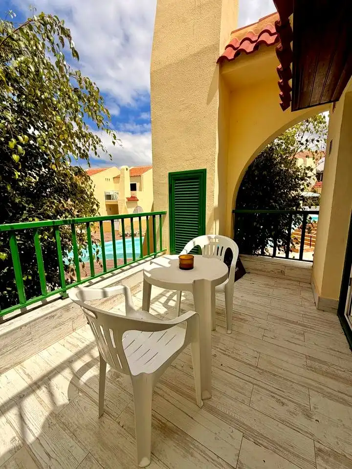 Terrasse von Erdgeschoss zum Verkauf in Adeje mit Terrasse und Möbliert