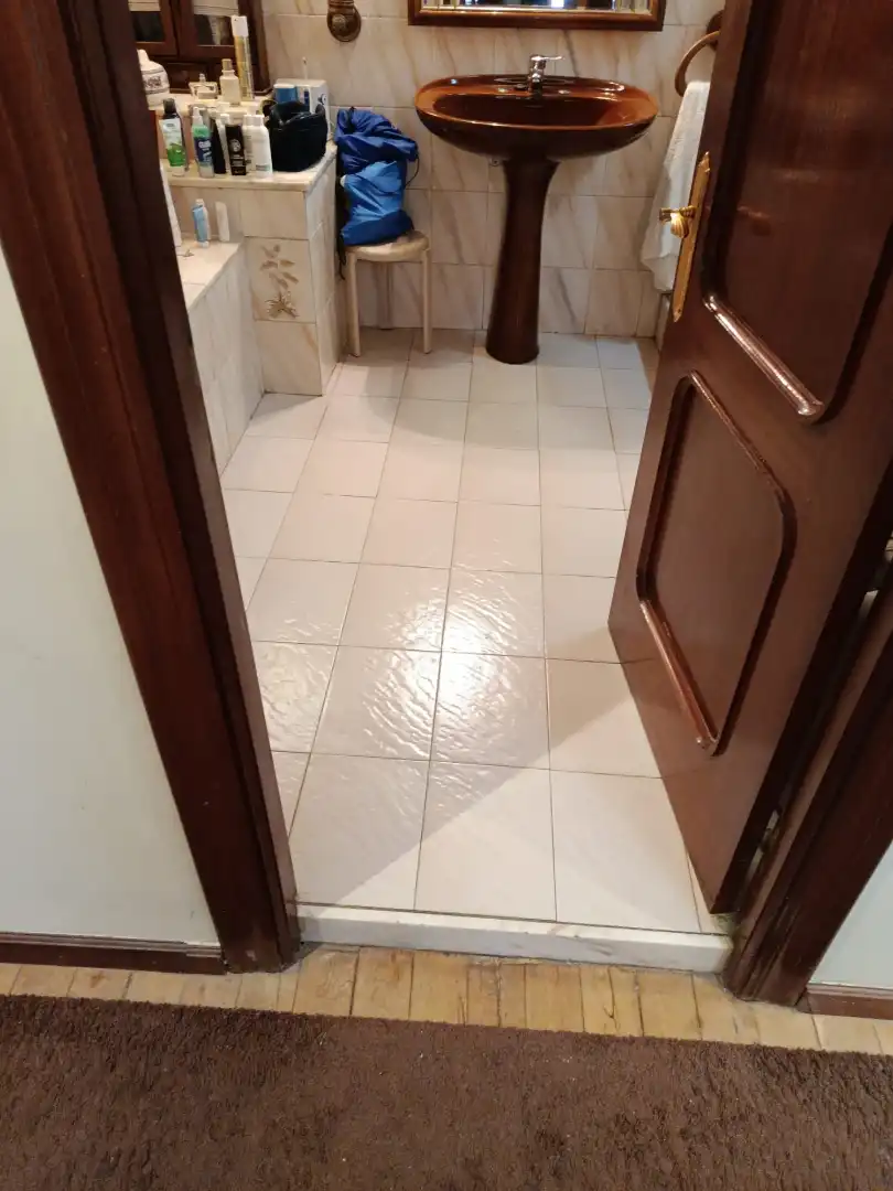 Bany de Pis en venda en Mieres (Asturias) amb Calefacció, Terrassa i Traster