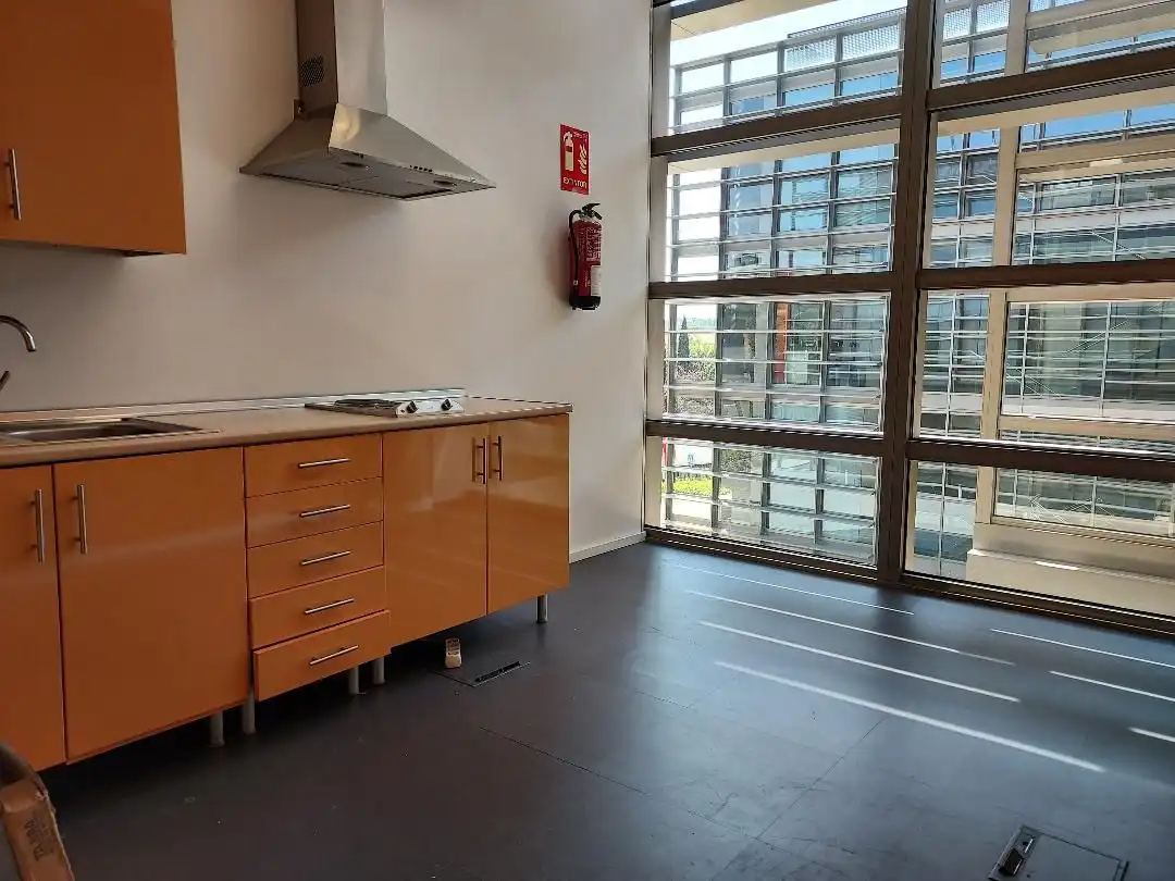 Bureau avec ascenseur à louer à Avenida de la Industria, imagen 12