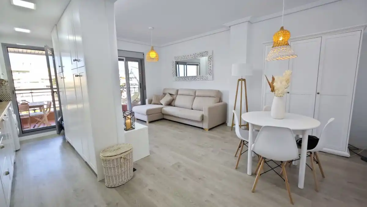 Living room of Apartments for rent in Elche / Elx  with Air Conditioner, Heating and Terrace