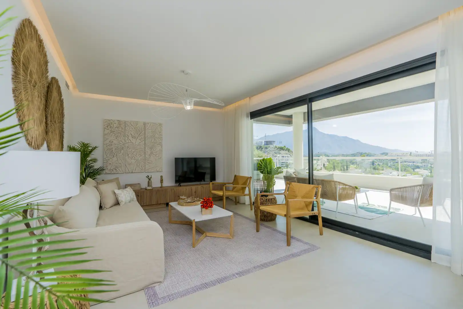 Apartament amb piscina en venda a Benahavís pueblo