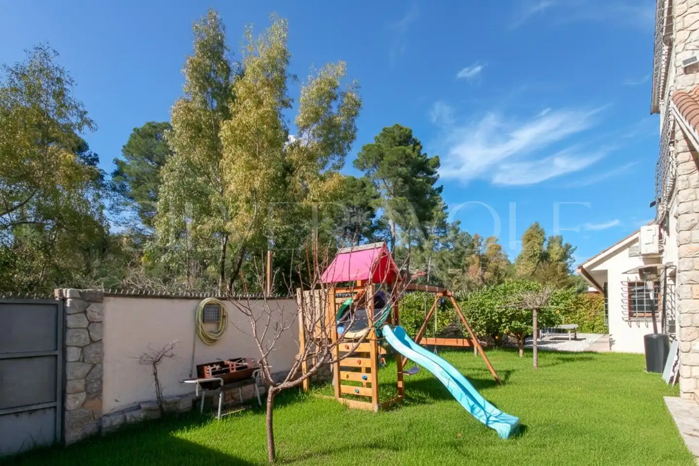 Casa con piscina en venta en Pallejà, imagen 6