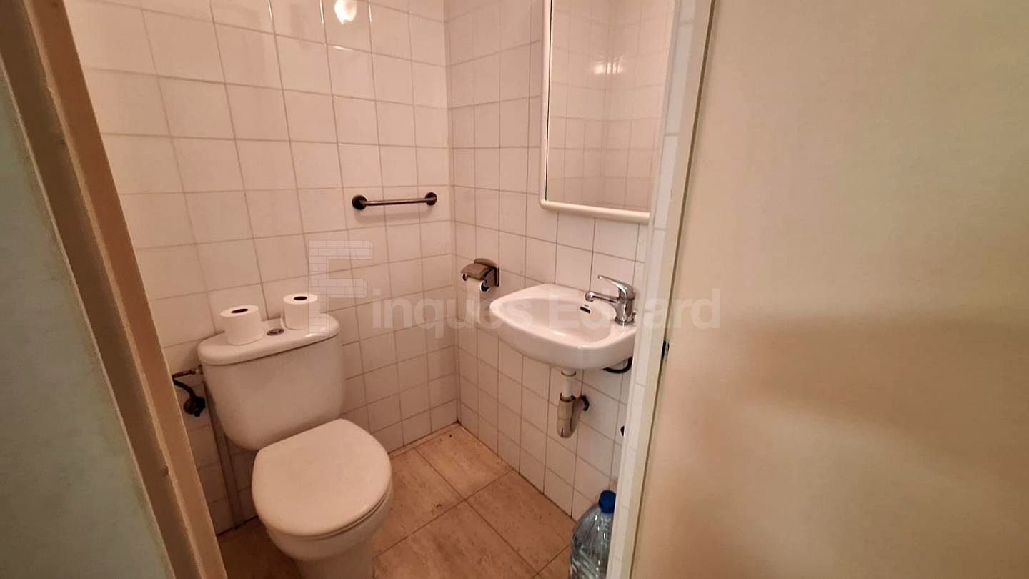 Bathroom of Premises to rent in Argentona  with Air Conditioner