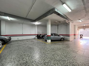 Individual for sale in Cueva de Menga