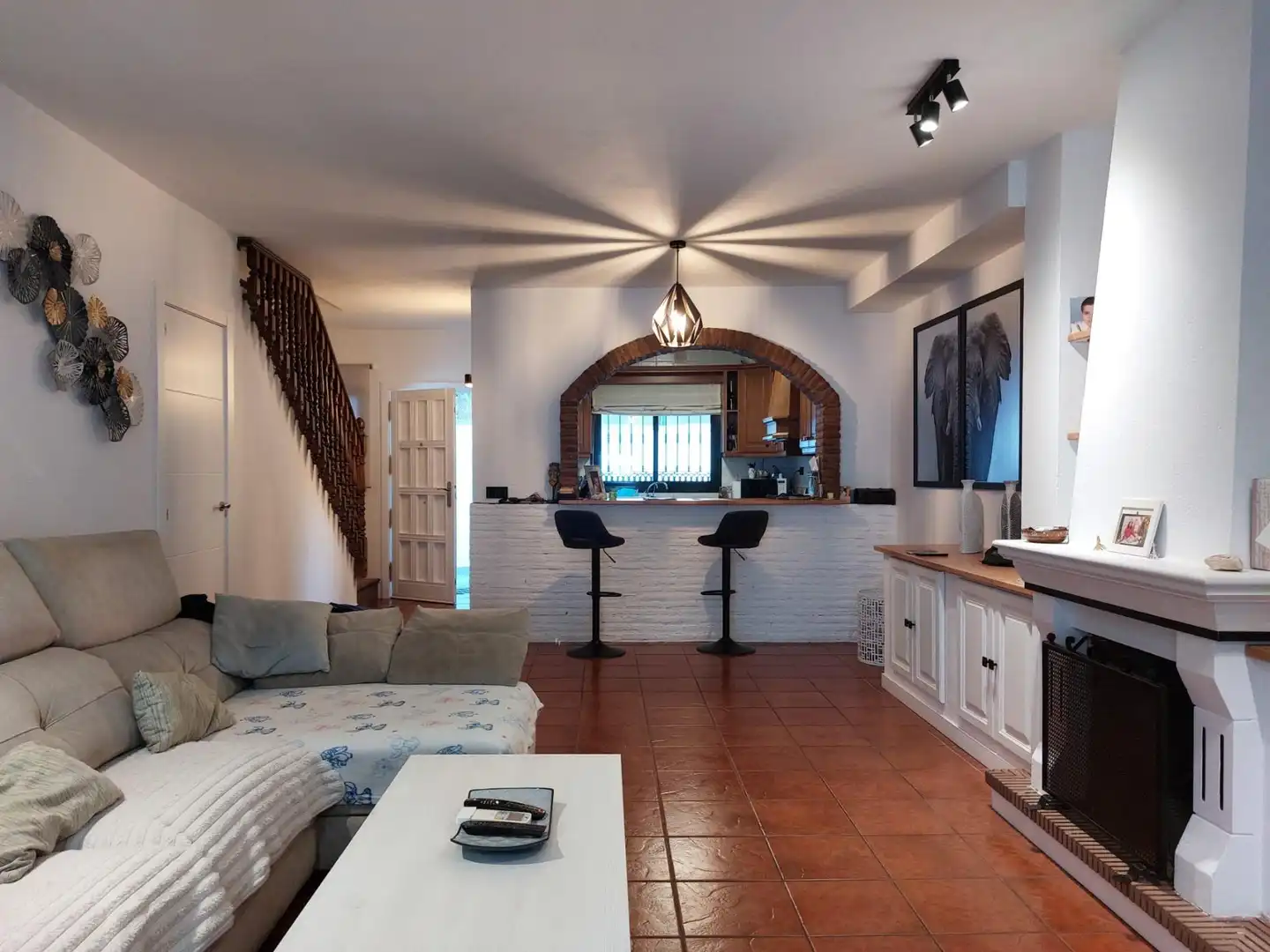 Living room of Detached homes for sale in Benahavís  with Air Conditioner, Heating and Private garden