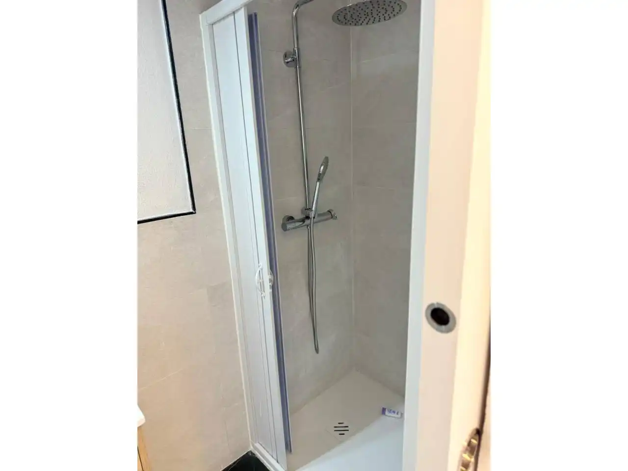 Baño de Casa adosada en venta en Sant Llorenç des Cardassar con Aire acondicionado, Calefacción y Jardín privado