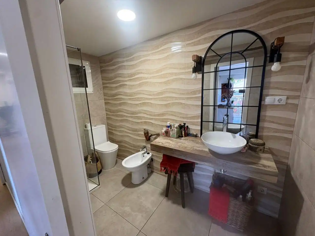 Bathroom of Flat for rent in Valencia  with Air Conditioner and Balcony