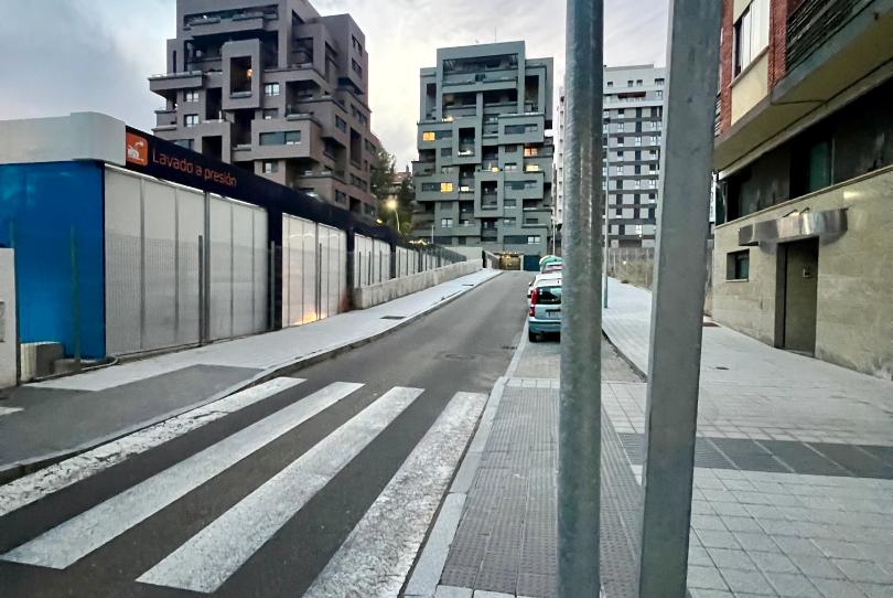 Photo 1 of Garage to rent in Calle Melendro, 5a, Parquesol, Valladolid