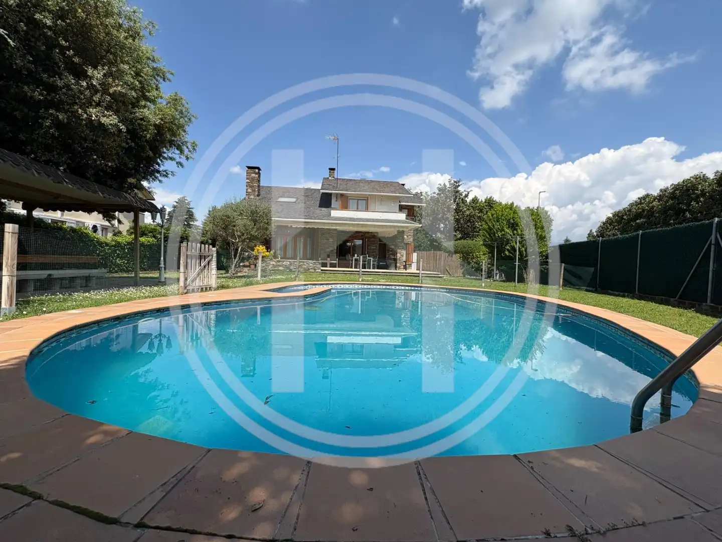 Piscina de Casa o chalet en venta en Cardedeu con Aire acondicionado, Calefacción y Jardín privado