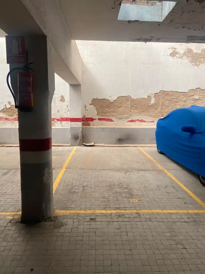 Parkplatz von Garage zum Verkauf in Barcelona