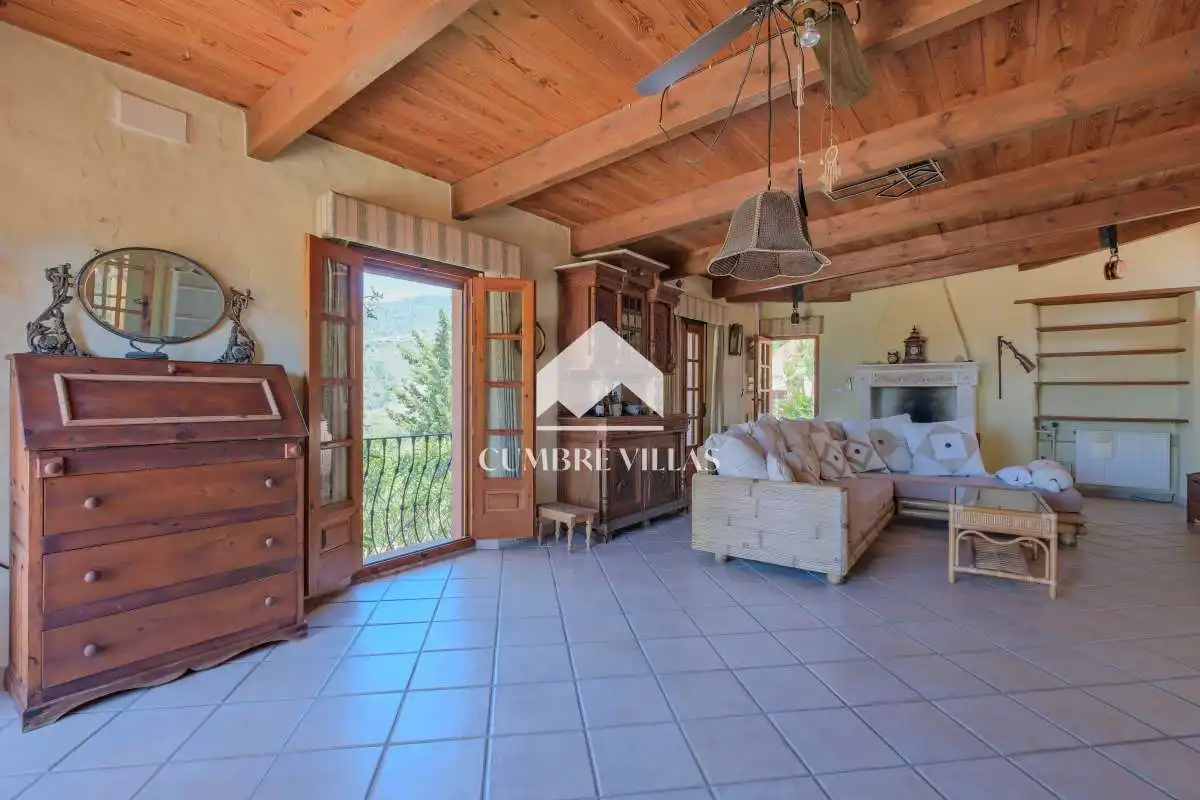 Sala de estar de Finca rústica en venta en Almuñécar con Jardín privado, Terraza y Trastero