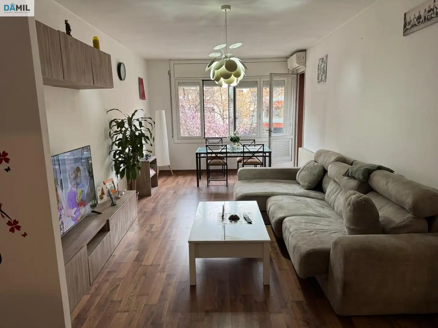 Sala d'estar de Pis en venda en Terrassa amb Aire condicionat, Calefacció i Parquet
