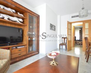 Living room of Attic for sale in  Sevilla Capital  with Air Conditioner, Heating and Parquet flooring