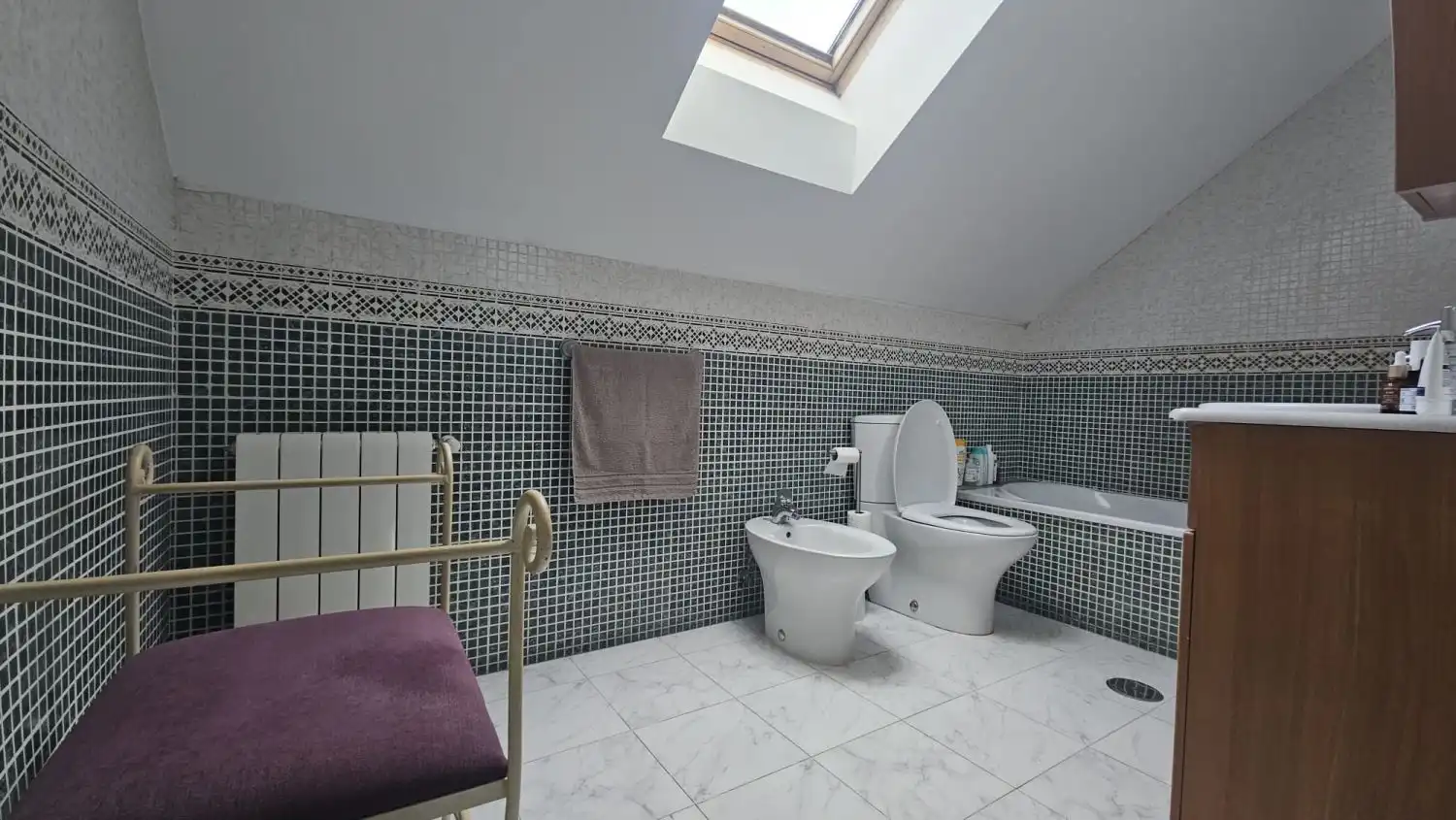 Badezimmer von Haus oder Chalet zum Verkauf in Santa Cruz de Bezana mit Heizung